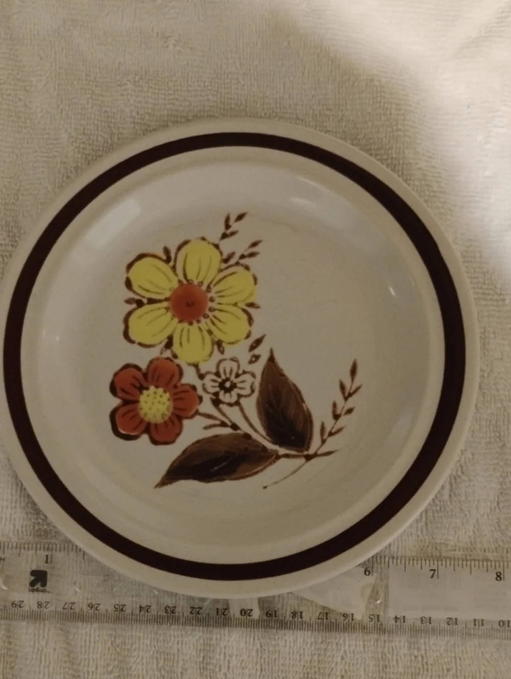 Design Four #1510 Vintage Salad Plate